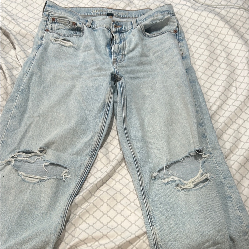 American Eagle Outfitters Light Blue Distressed Straight Jeans